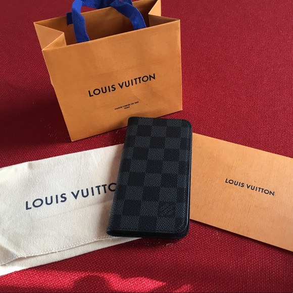 Louis Vuitton iPhone Folio (7/8) - Picture 1 of 6